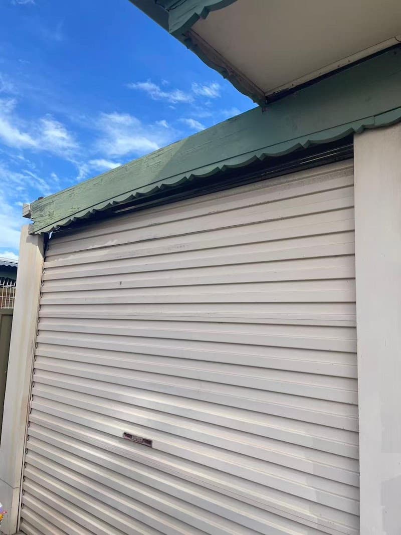 Mango Garage Door Repairs garage doors work in Beverley
