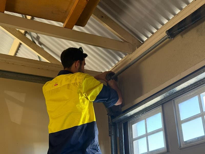 Mango Garage Door Repairs garage doors work in Beverley
