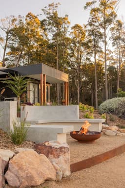 Manuka Gardens