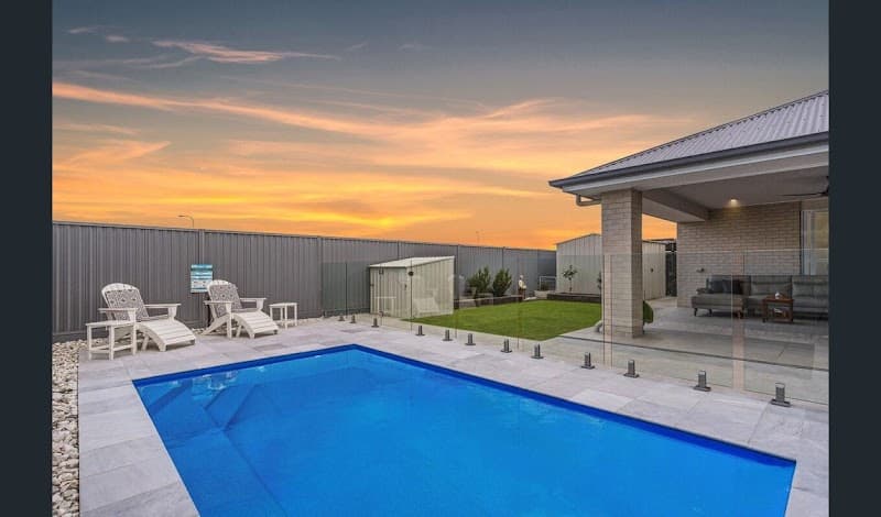 Mariners Pools Plus pool builder work in Pialba
