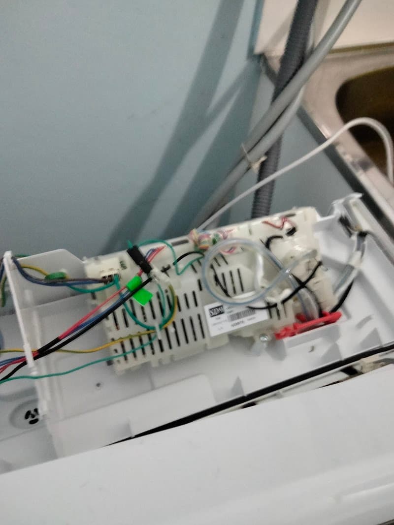 Mark Cooper Appliance Service appliance repair work in Clontarf