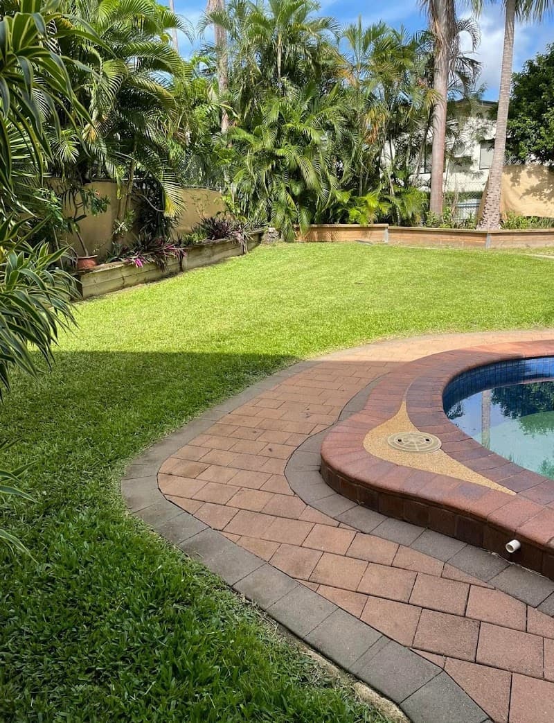 Martian Lawn Care lawn care work in Waikiki