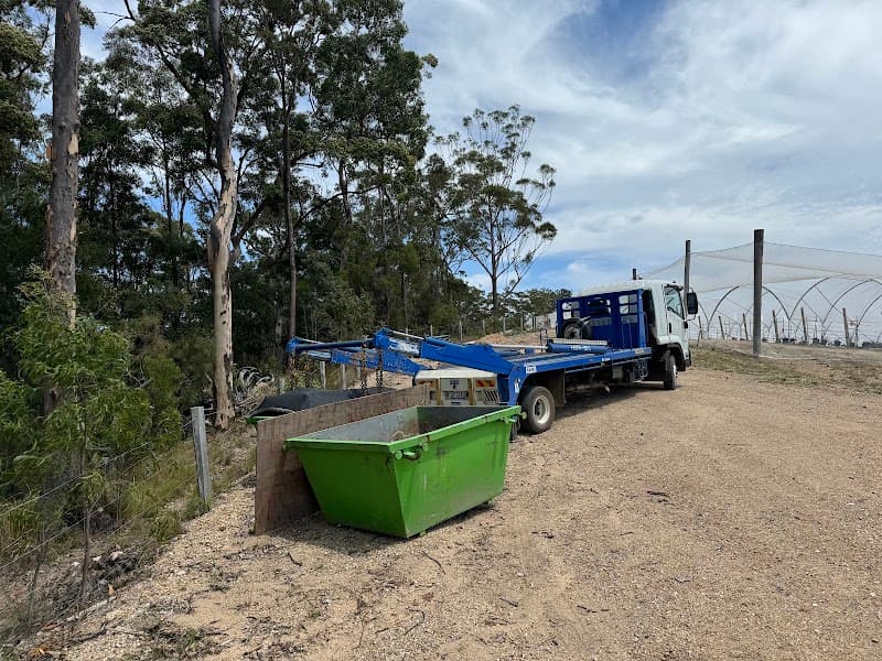Maryborough skip bins rubbish removal work in Maryborough