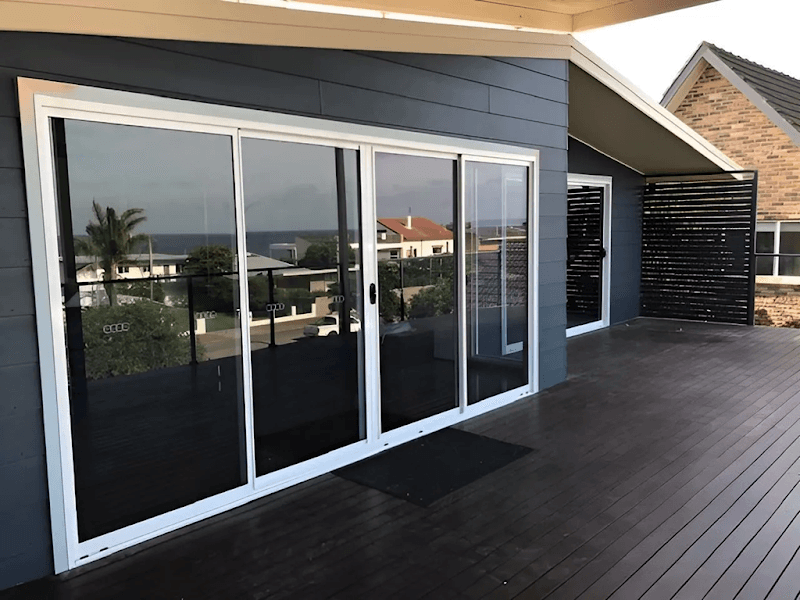 Master Glass & Glazing glass & glazier work in Eleebana