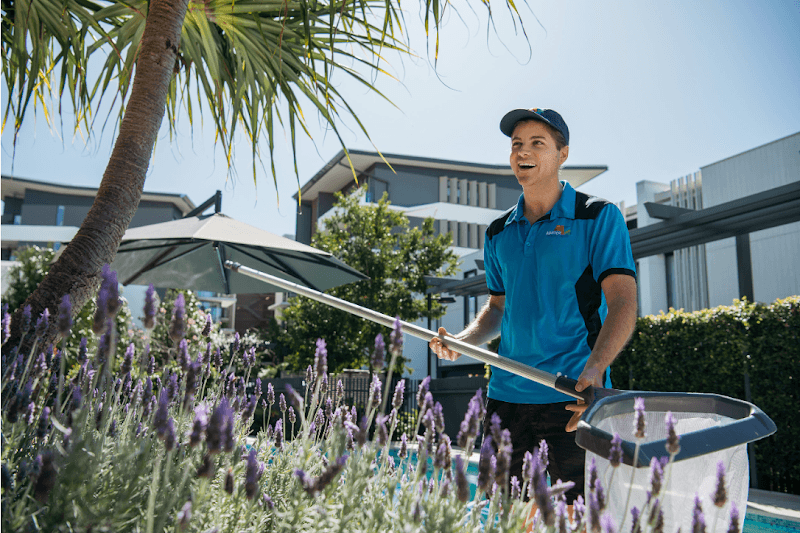 Master Pool Care pool maintenance work in Clayfield