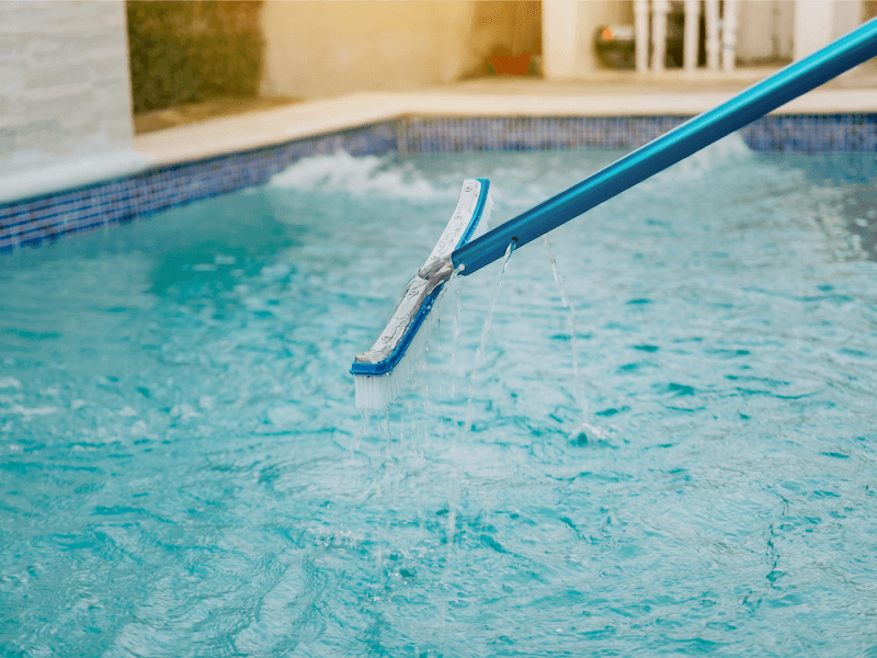 Master Pool Care pool maintenance work in Clayfield