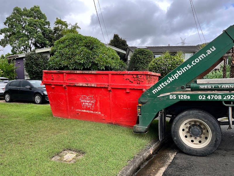Matt’s Skip Bins rubbish removal work in Penrith