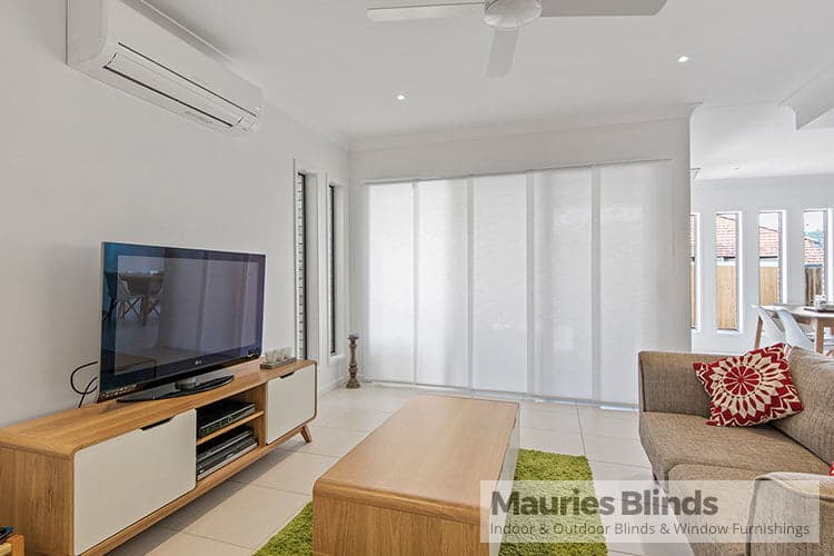 Maurie's Blinds curtains & blinds work in Kingsthorpe