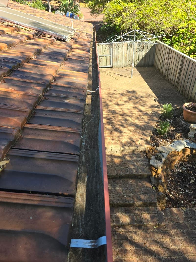 MBL Gutter Master gutter cleaning work in Forrestfield