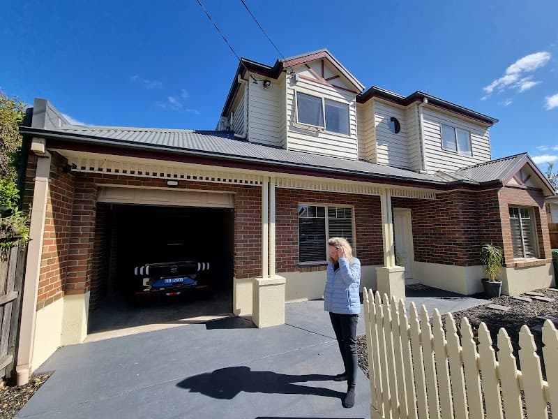 MCINTOSH PAINTERS PTY LTD painter work in Yarraville