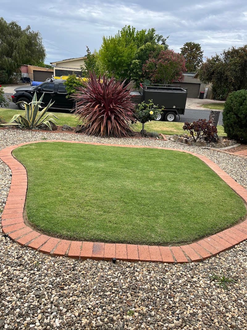 MDR Lawn and Garden Maintenance lawn care work in Thurgoona