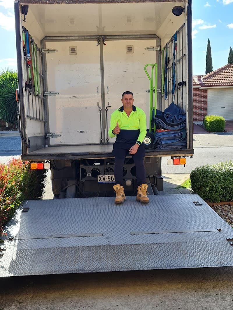 Melbourne Cheap Movers removalist work in Melbourne