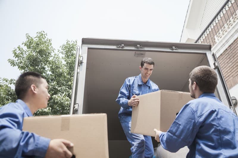 Melbourne City Movers removalist work in Melbourne