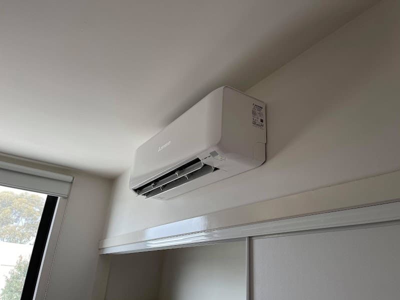 Melbourne Electrical & Air-Conditioning electrician work in Docklands