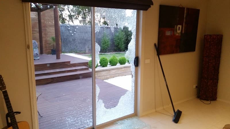 Melbourne Emergency Glass glass & glazier work in Frankston