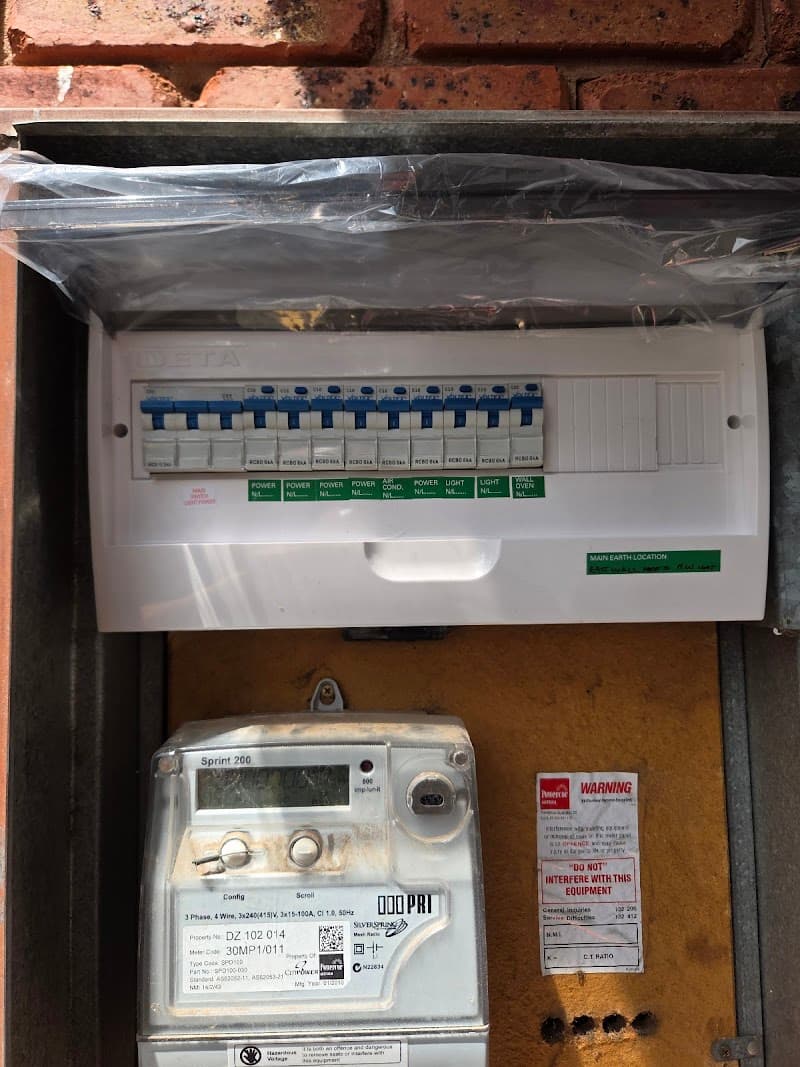 Melbourne General Electrical Services electrician work in Melbourne