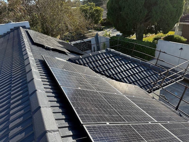 Melbourne Quick Lick Painting & Roof Restorations Pty Ltd painter work in Dandenong