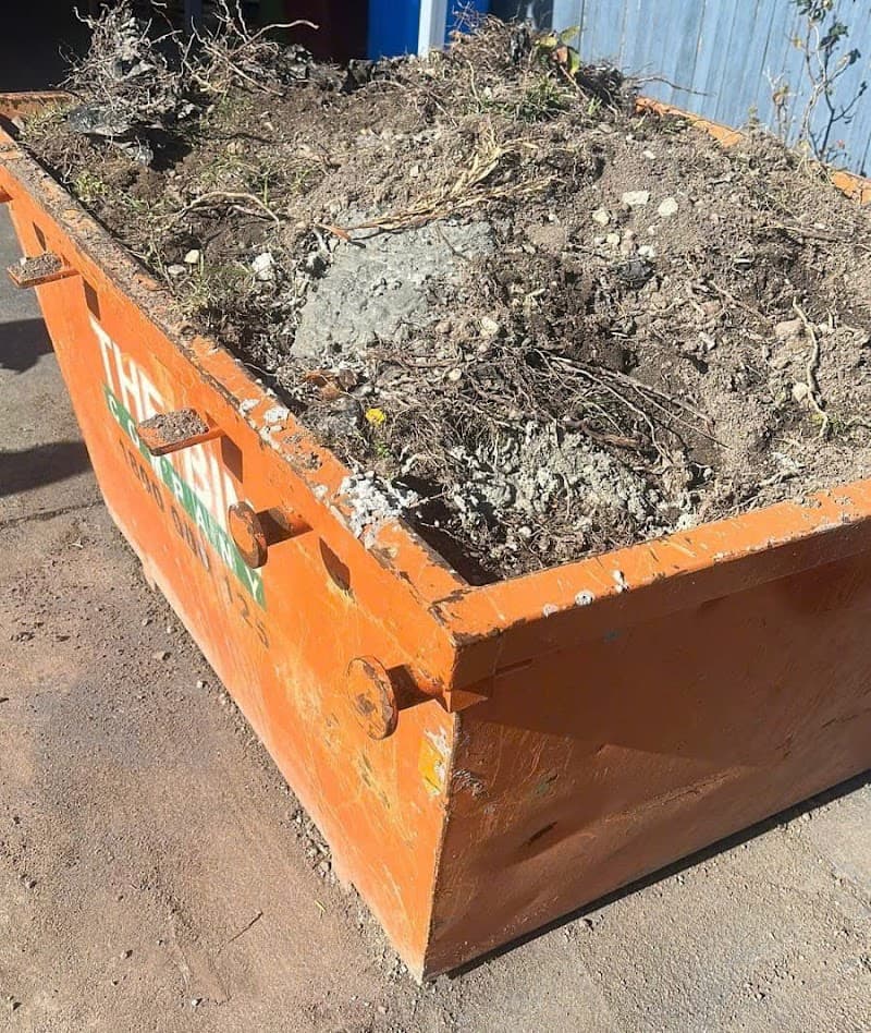 Melbourne Skip Bin Hire rubbish removal work in Dandenong South