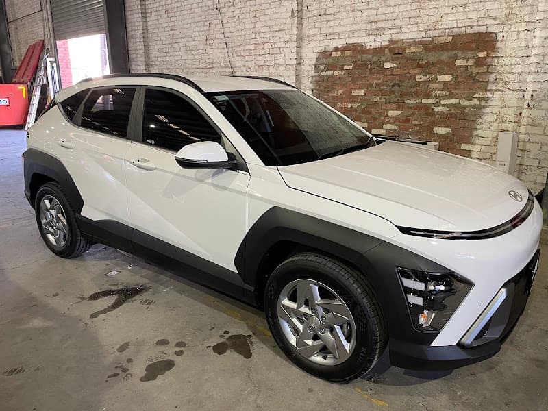 Melbourne Style Tinting window tinting work in Sunshine