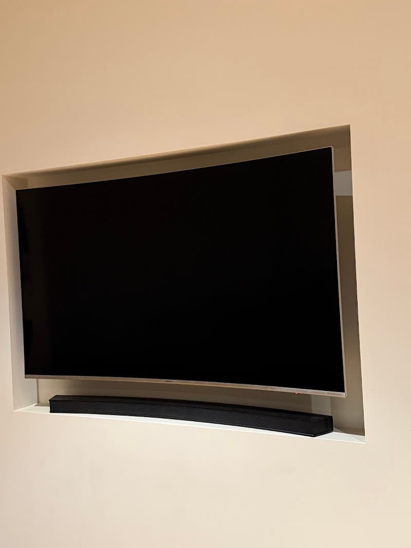 Melbourne TV Wall Mounting - TV Antenna Installation Melbourne - TV Wall Hanging antenna & tv work in Ivanhoe