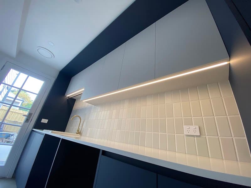 Melbourne Wide Electrical & Plumbing electrician work in Thomastown