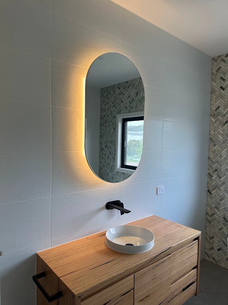 Melbourne Wide Electrical & Plumbing electrician work in Thomastown