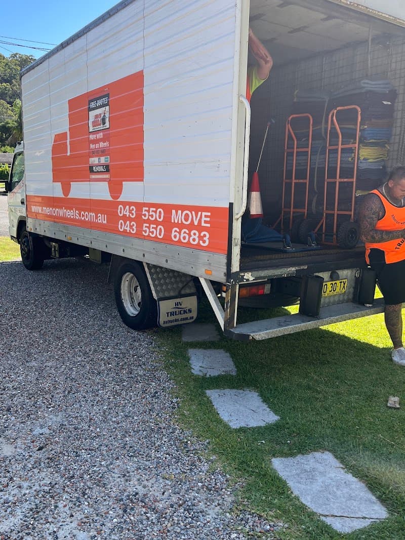 Men on Wheels Removals removalist work in Ettalong Beach