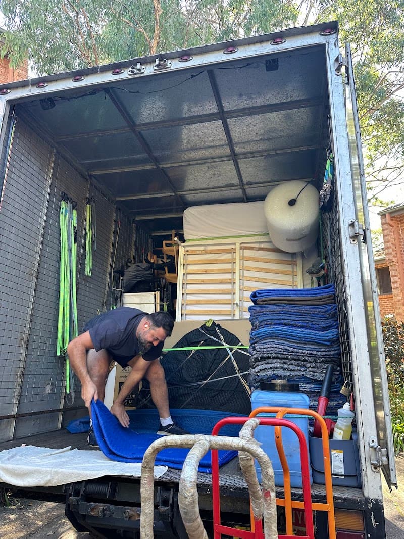 Men That Move removalist work in Marrickville