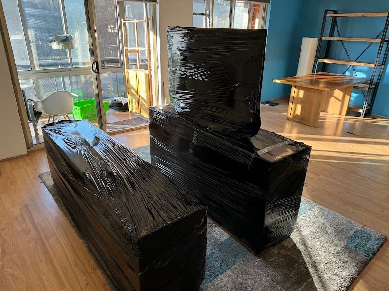 Men That Move removalist work in Marrickville