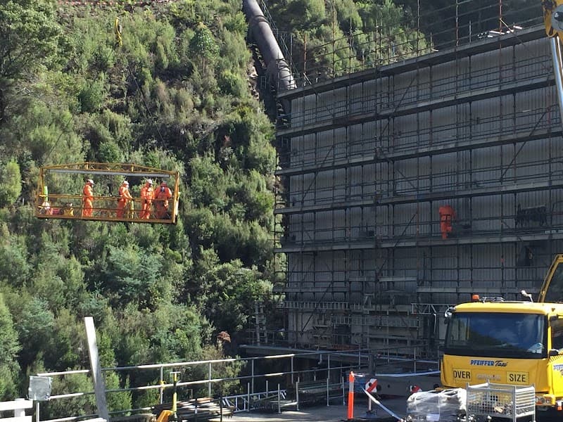 Mendelssohn Constructions demolition work in Prospect