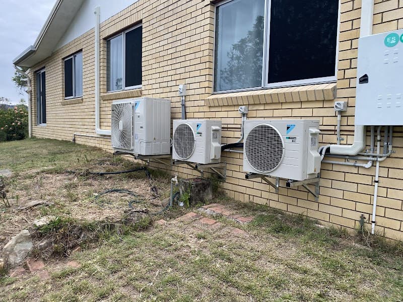 Menzel Air & Electrical Pty Ltd air conditioning work in Raceview