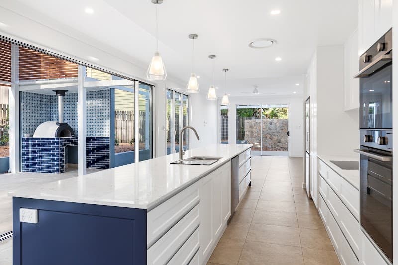 Metcalfe Constructions - Builder carpentry work in Pialba