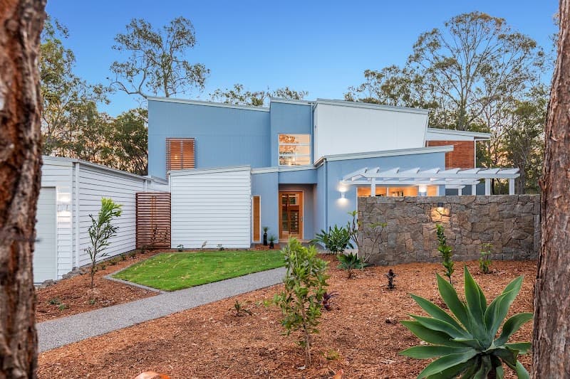 Metcalfe Constructions - Builder carpentry work in Pialba