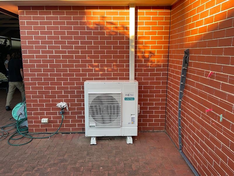 Metrolec Electrical & Airconditioning Gawler solar panel installation work in Gawler East