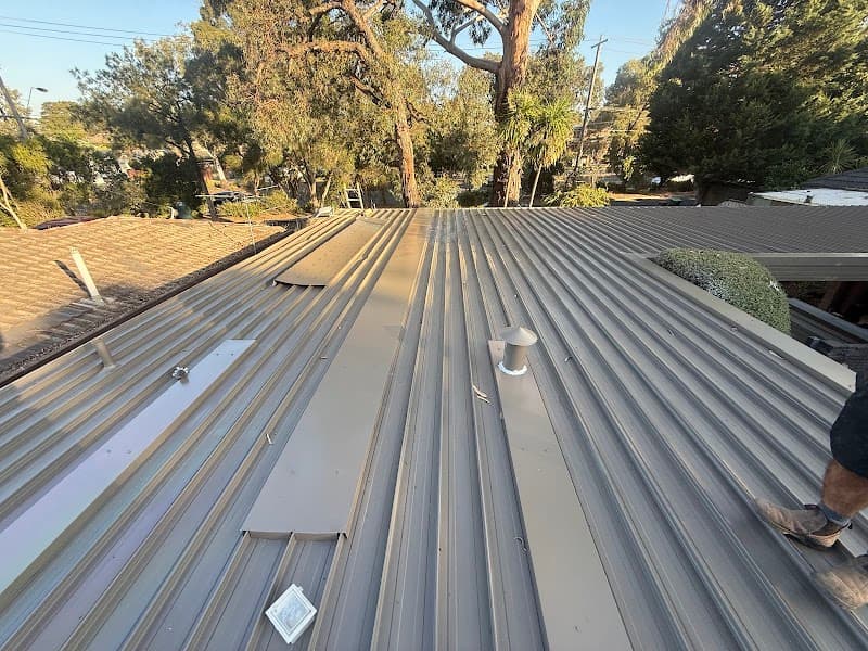 Metropolitan Roof Repairs roofing work in Kew