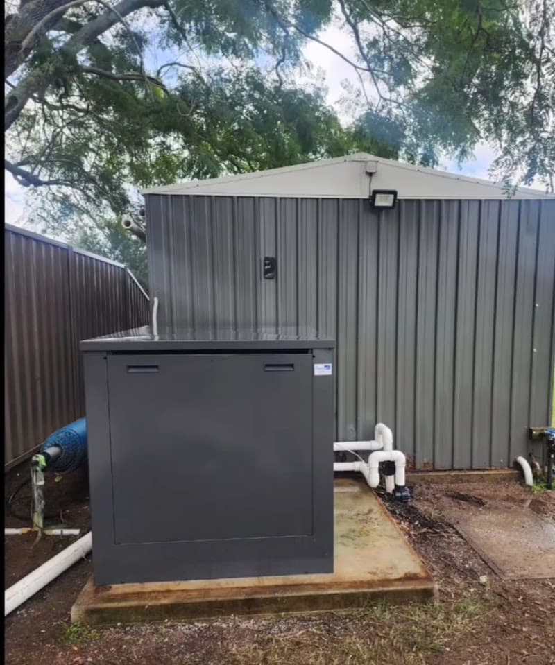 Mick's Pool Care pool maintenance work in Branxton
