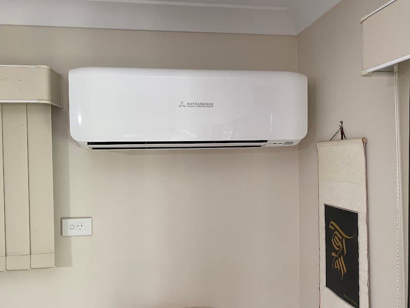 Midcoast Air air conditioning work in Pialba