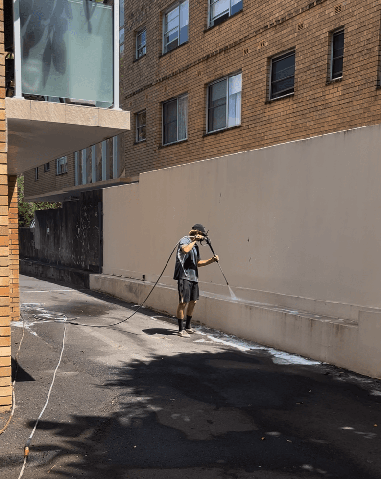 Mighty Mates Softwash pressure washing work in Freshwater