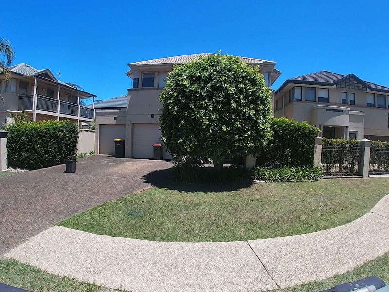Mike’s Mowing lawn care work in Port Macquarie