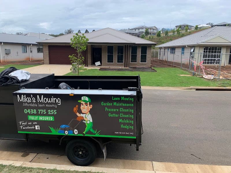 Mike’s Mowing lawn care work in Port Macquarie
