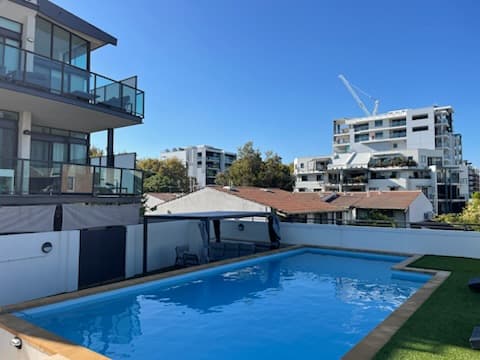 Mike's Pool Services pool maintenance work in Alexander Heights