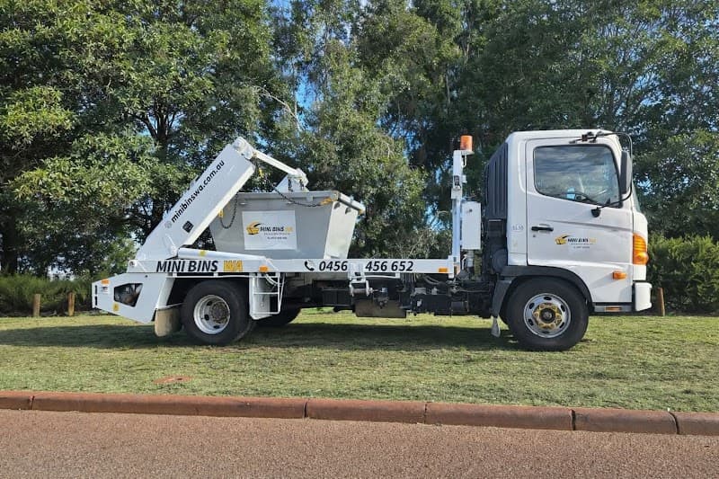 Mini Bins WA rubbish removal work in Bayswater