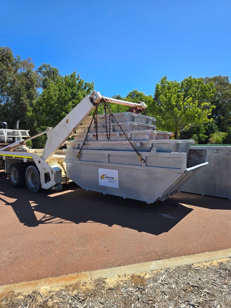 Mini Bins WA rubbish removal work in Bayswater