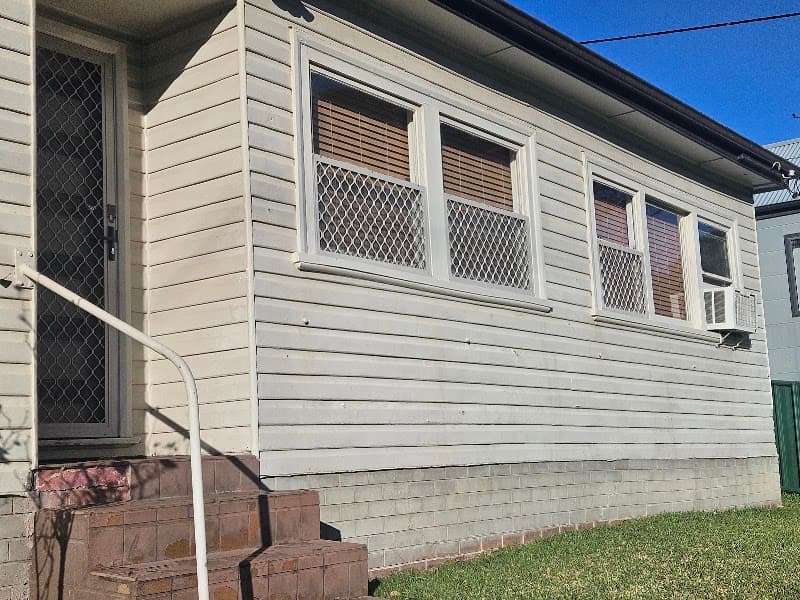 Miss Marshy Services gutter cleaning work in Hamilton