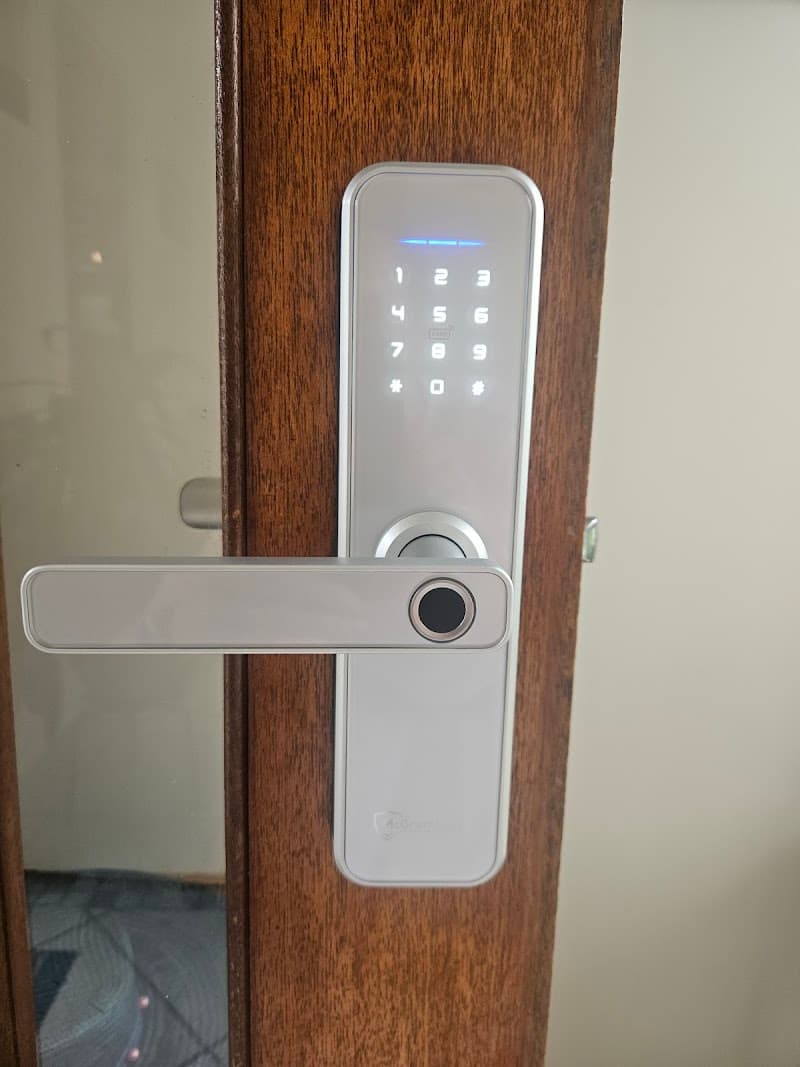 Mister Locksmith locksmith work in Bokarina