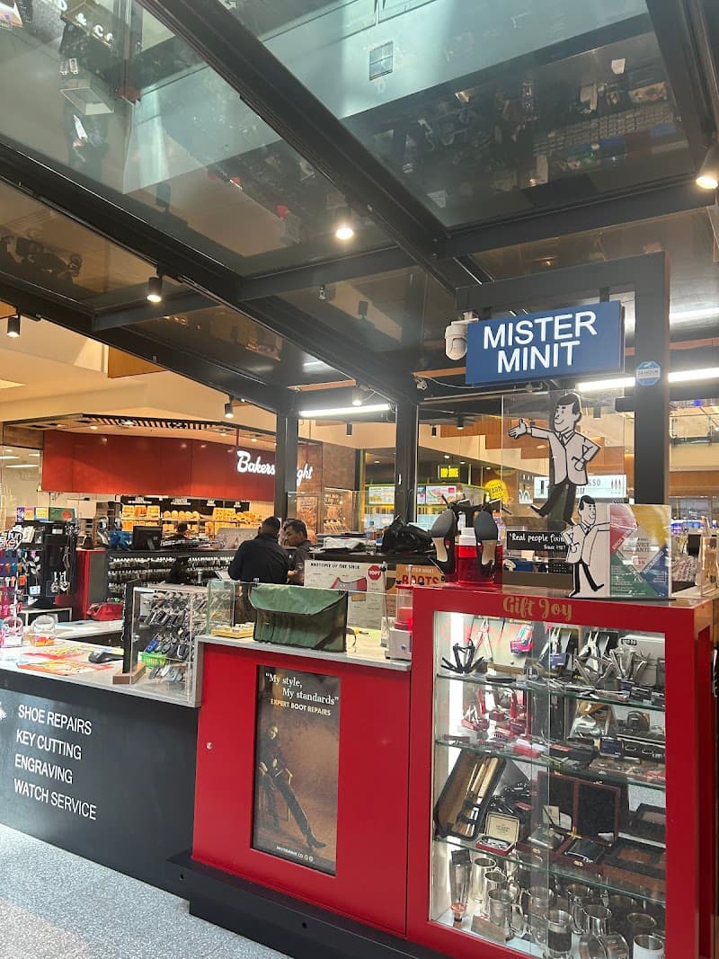 Mister Minit Canberra Centre locksmith work in Canberra