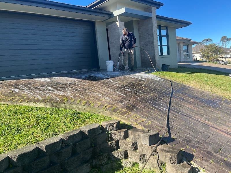 MLR Pressure Cleaning and Property Maintenance pressure washing work in Wadalba