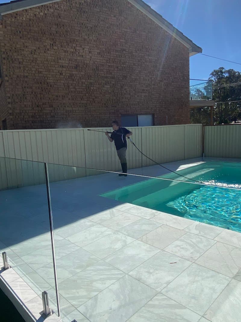 MLR Pressure Cleaning and Property Maintenance pressure washing work in Wadalba