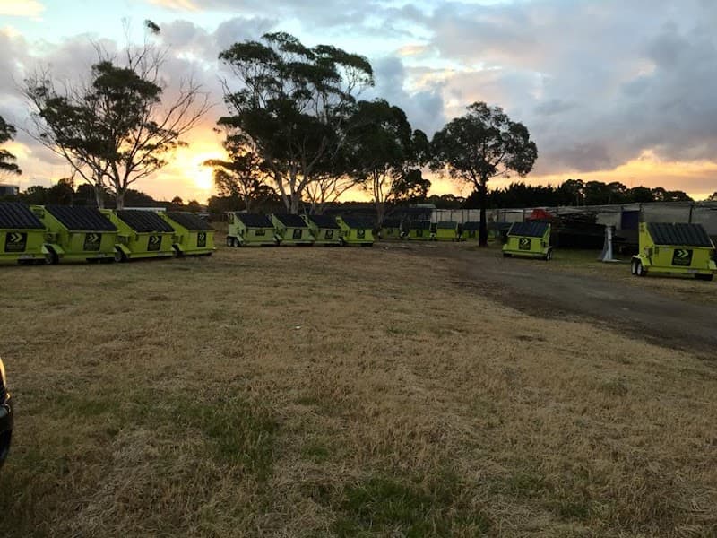 Mobile Skips Sunshine Coast rubbish removal work in Landsborough