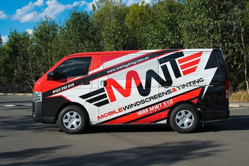 Mobile Windscreens & Tinting window tinting work in Sydney